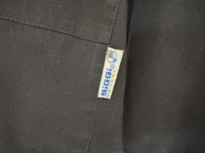 GREMBIULE NERO SIGGI ZIP TG 11 ANNI