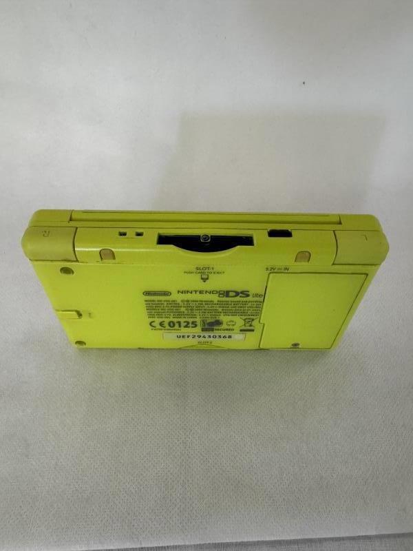 NINTENDO DS CON CUSTODIA ROSSA