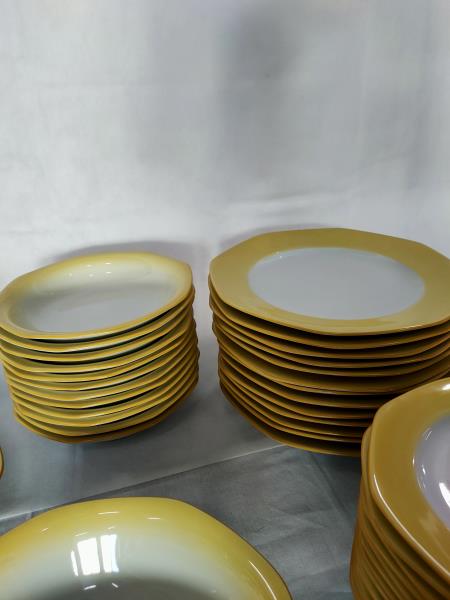 SERVIZIO PIATTI SELTHMANN WEIDEN BORDO GIALLO X 12 PERSONE