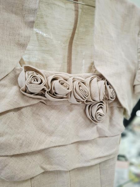 ABITO RINASCIMENTO LINO ROSELLINE CON GIACCHINA TG S