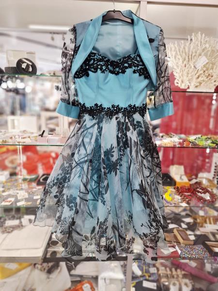 ABITO TURCHESE FANTASIA FOGLIE E FIORI NERI (veste 44/46)