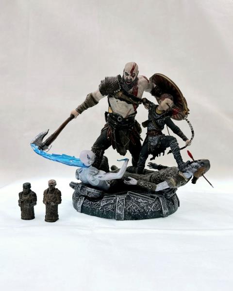 ACTION FIGURE KRATOS GOD OF WAR