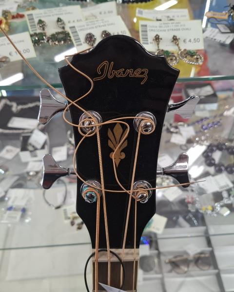 BASSO ACUSTICO AMPLIFICABILE IBANEZ AEB8E BK