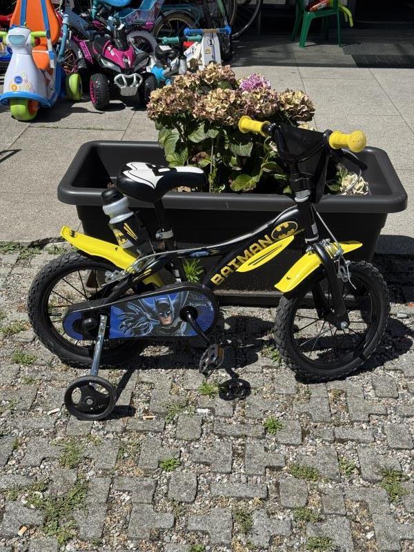 BICI BATMAN 14'' CON ROTELLE