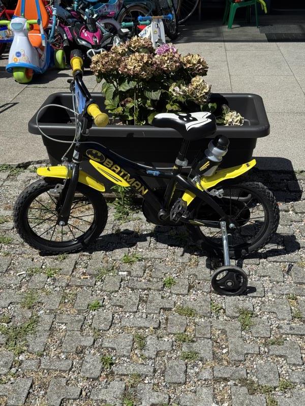 BICI BATMAN 14'' CON ROTELLE