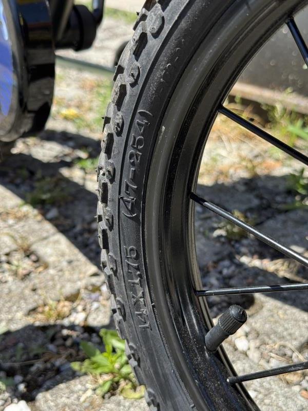 BICI BATMAN 14'' CON ROTELLE
