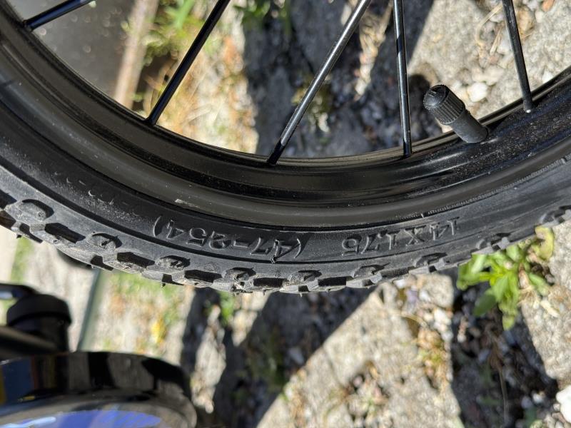BICI BATMAN 14'' CON ROTELLE