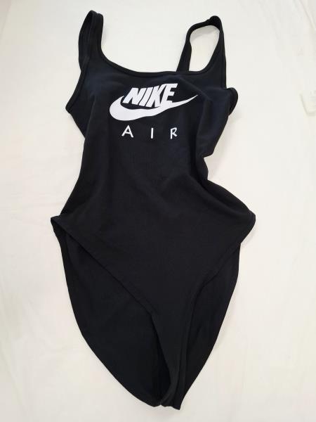 BODY SPORTIVO NIKE NERO TG S