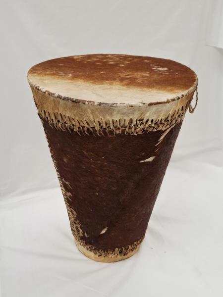 STRUMENTO A PERCUSSIONE AFRICANO IN PELLE