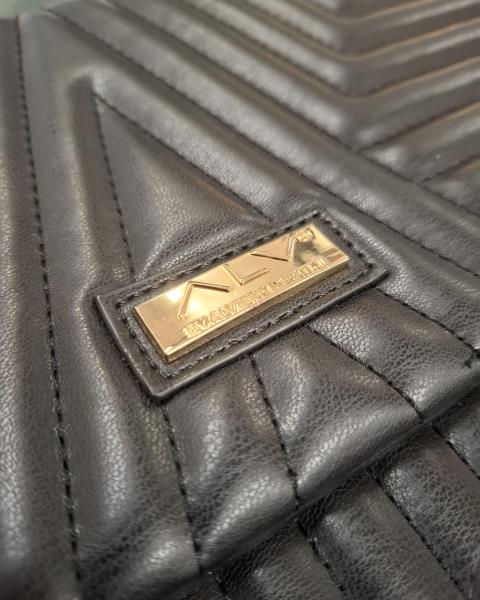 BORSA ALVIERO MARTINI NERA TRAPUNTATA A MANO