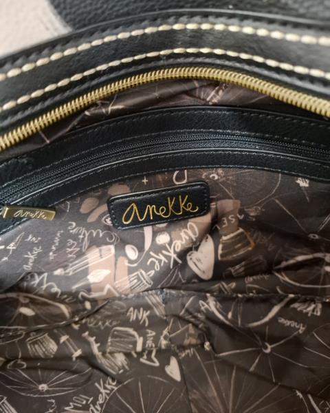BORSA ANNEKE NERA CON TRACOLLA