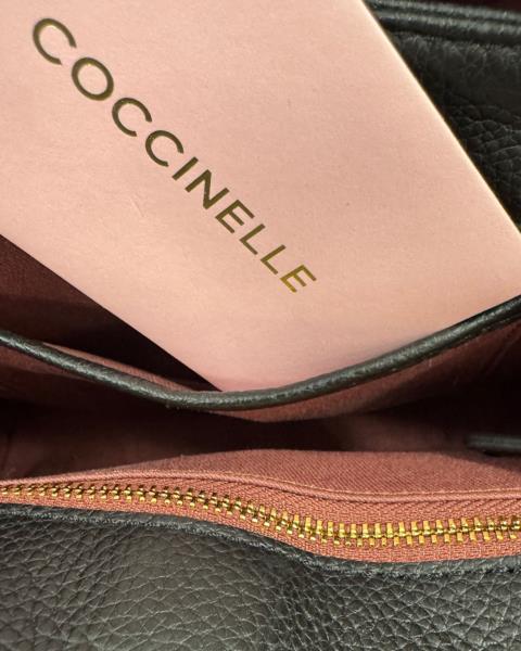 BORSA COCCINELLE NERA PAGLIA