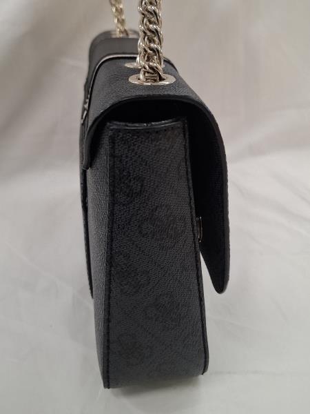 BORSA GUESS NERA MANICO CATENELLA DORATA