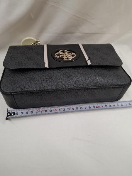 BORSA GUESS NERA MANICO CATENELLA DORATA