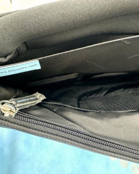 BORSA PORTA DOCUMENTI PIUQUADRO NERA  (MAI USATA)