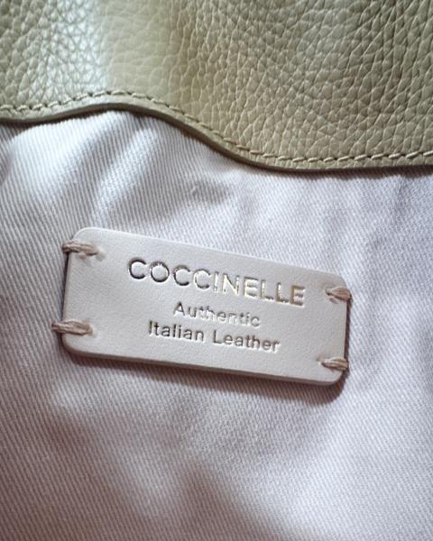 BORSETTA BEIGE COCCINELLE CON TRACOLLA