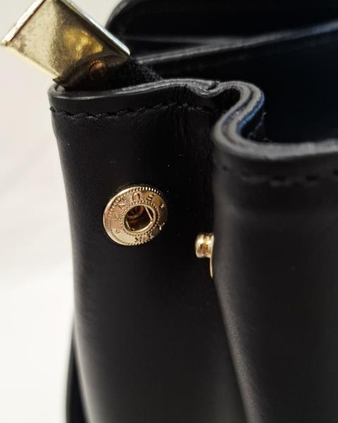 BORSETTA NERA CLIPS 2 MANICI