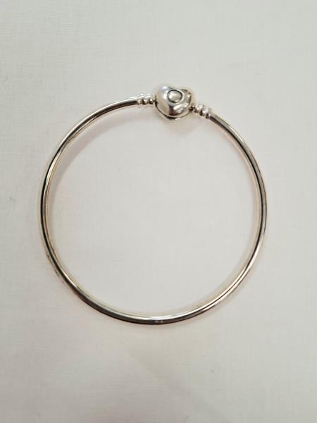 BRACCIALE RIGIDO PANDORA CUORE