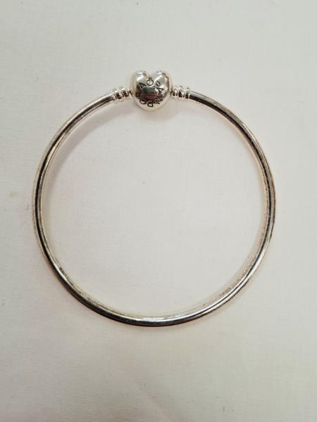 BRACCIALE RIGIDO PANDORA CUORE