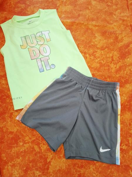 CANOTTA+PANTALONCINO NIKE DRI-FIT TG 24 MESI