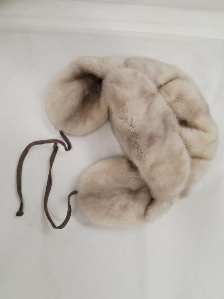 CAPPELLO VISONE CON COPRI ORECCHIE