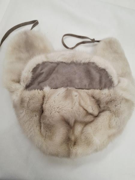CAPPELLO VISONE CON COPRI ORECCHIE