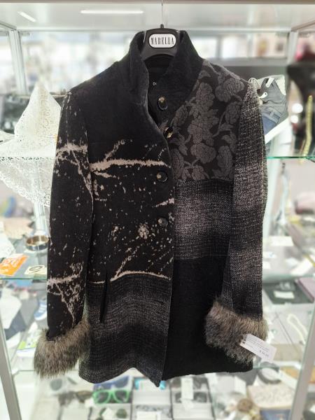 CAPPOTTINO DESIGUAL NERO POLSINI PELO TG 38 (veste 42)