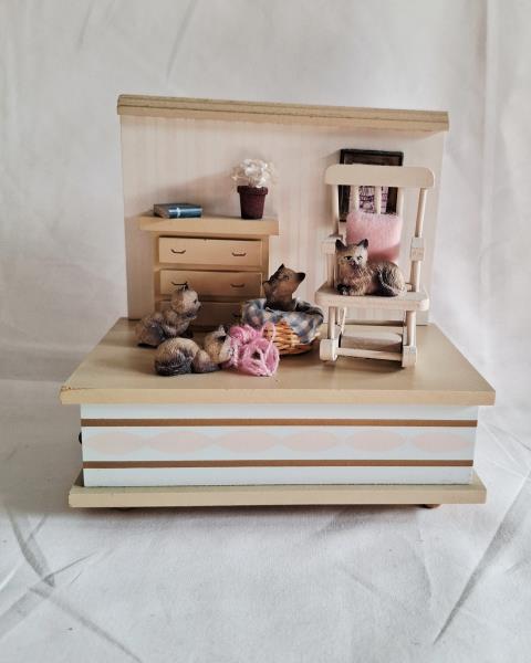 CARILLON VINTAGE PEKMAN MICETTI