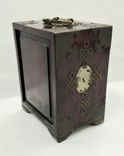 CASSETTIERA PORTAGIOIE ORIENTALE GIADA