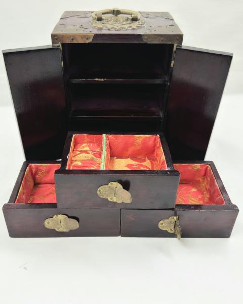 CASSETTIERA PORTAGIOIE ORIENTALE GIADA