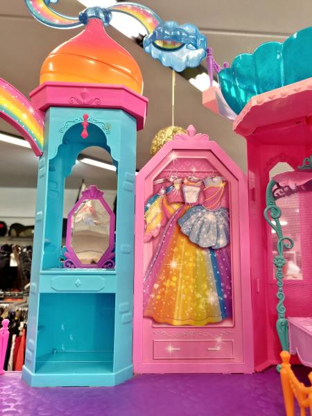 CASTELLO BAMBOLE MATTEL BARBIE ARCOBALENO