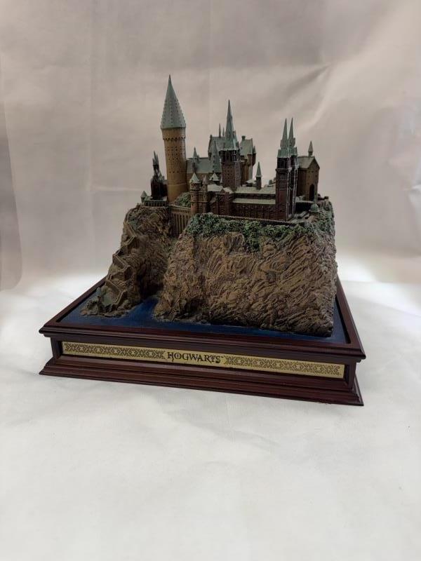 CASTELLO HOGWARTS NOBLE COLLECTION (GUGLIA SBECCATA)