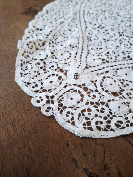 CENTRO OVALE BIANCO PIZZO CANTU'