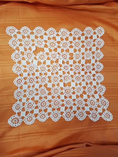 CENTRO QUADRATO UNCINETTO