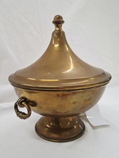 CENTROTAVOLA OTTONE TONDO CON COPERCHIO