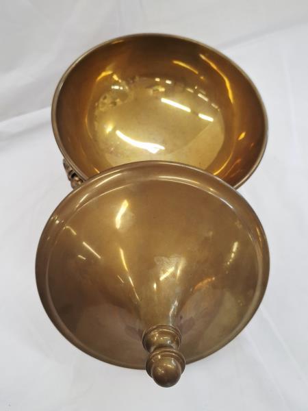 CENTROTAVOLA OTTONE TONDO CON COPERCHIO