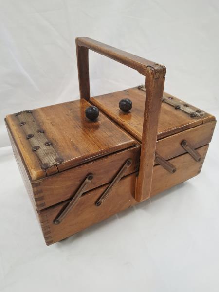 CESTINO LEGNO PORTACUCITO