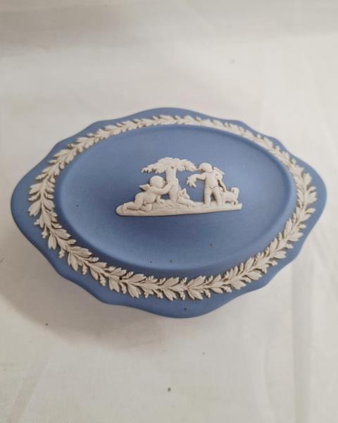 COFANETTO CERAMICA WEDGWOOD AZZURRA