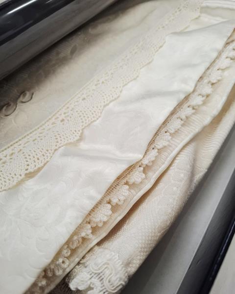 COFANETTO PARURE LENZUOLA COPRILETTO BORDO PIZZO LINEA VERSACE