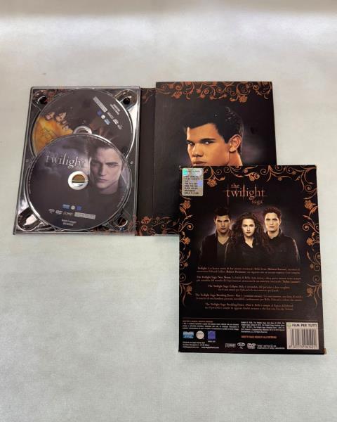 COFANETTO THE TWILIGHT SAGA DVD