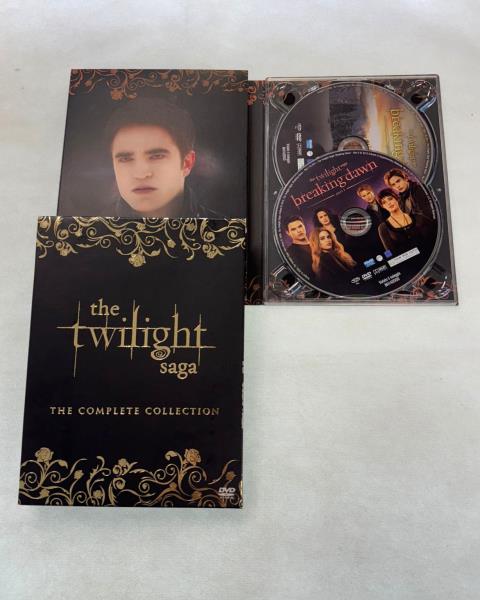 COFANETTO THE TWILIGHT SAGA DVD