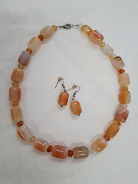 COLLANA + ORECCHINI PIETRA ROSA
