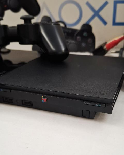 CONSOLE PS2 SLIM + 2 JOYSTICK