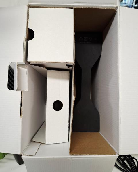 CONSOLE XBOX 360 250GB + 2 GIOCHI