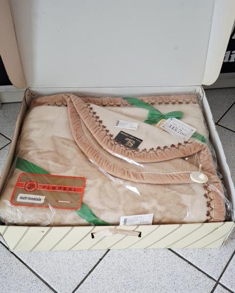 COPERTA LANA MATRIMONIALE FLOREAL MARRONE