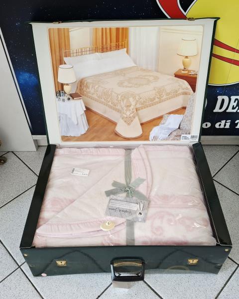 COPERTA LANA MATRIMONIALE ROSA