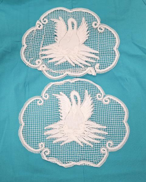 COPPIA CENTRINI PIZZO CANTU' CIGNI cm. 20X17