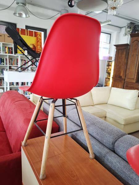 COPPIA SEDIE PLASTICA GAMBE LEGNO