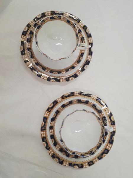COPPIA TAZZINE COURT CHINA ENGLAND CON PIATTINI