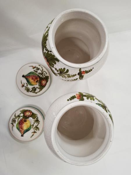 COPPIA VASI FARMACIA (un coperchio interno sbeccato)